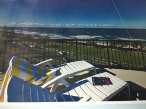 Coral Sea Views Penthouse